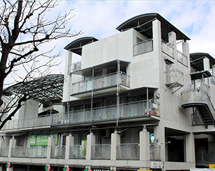 Sotetsu/Hata Ryokuentoshi Kyodo Building(XYSTUS)